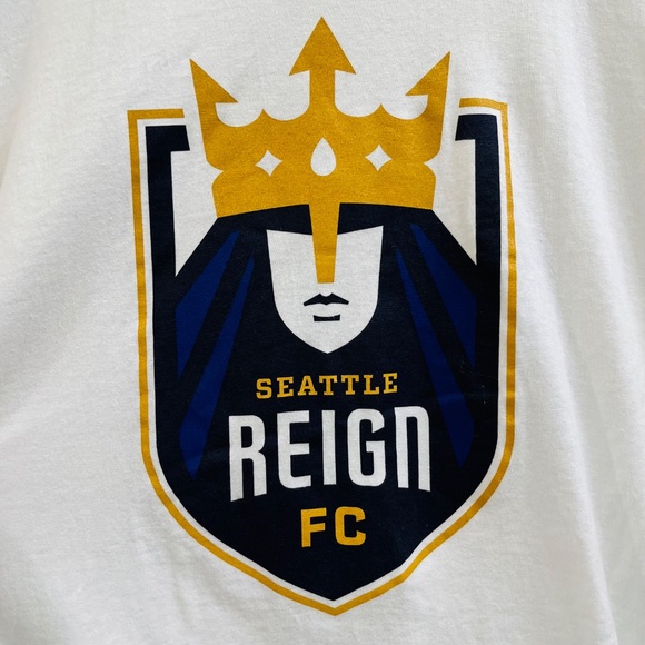 NWT Flaw Seattle Reign FC Men's SRFC Shield Origins White Short Sleeve Shirt - Picture 3 of 11